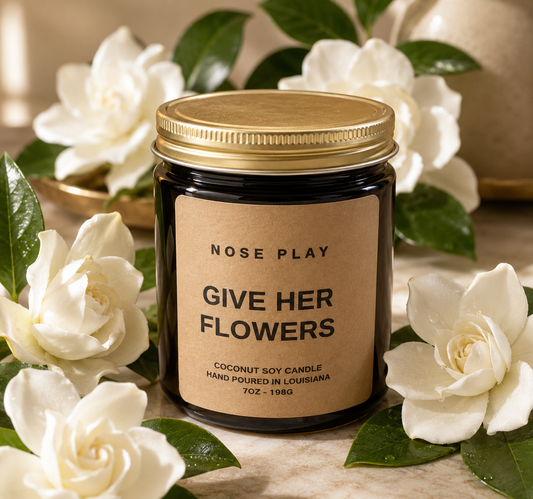 GIVE HER FLOWERS CANDLE